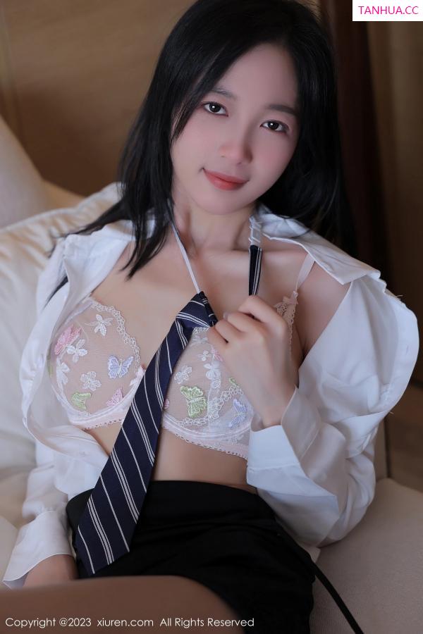 刘蓝蔻 Eva_茜茜 [XiuRen]高清写真图 2023.05.05 No.6675 茜茜Kimi 美腿短裙第36张图片